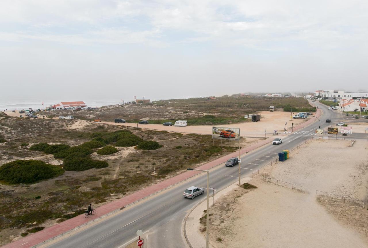 Maresia - Beachfront Peniche Apartment Exterior photo